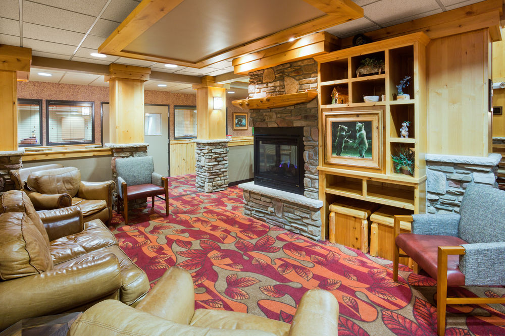 Holiday Inn Express 3 Bear Waterpark Brainerd FRIDAY