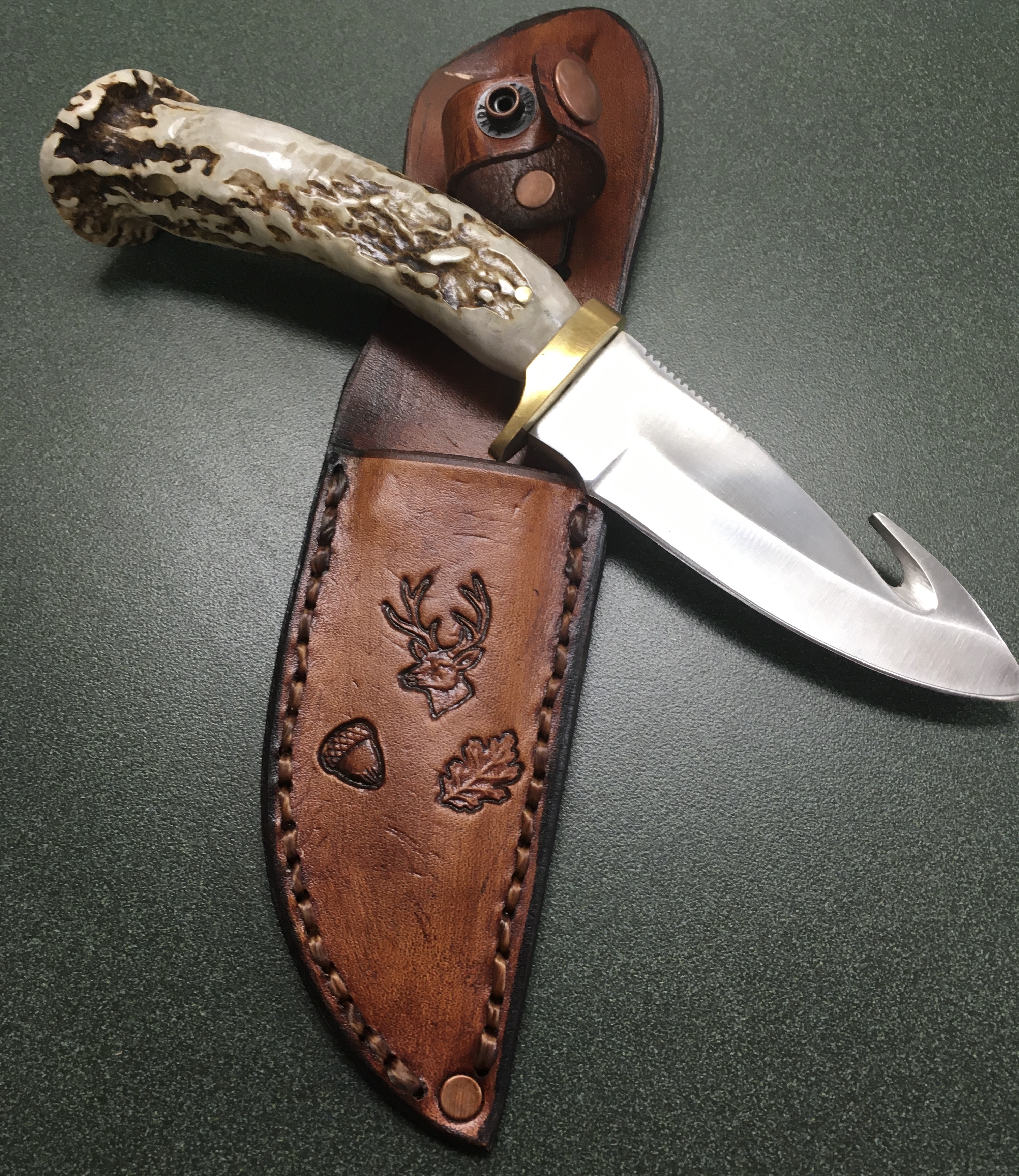 RKG Sports Deer Antler Hunting knife (1)